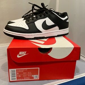 NIB Nike Sz 9 Women’s Low Dunk Black & White Panda Sneakers Shoes Ret $125 Auth!